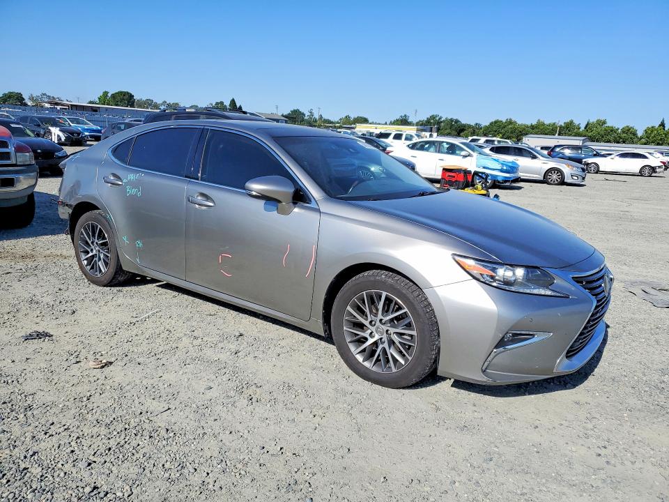 Photo 4 from auction – 2017 LEXUS ES with VIN 58ABK1GG6HU040653