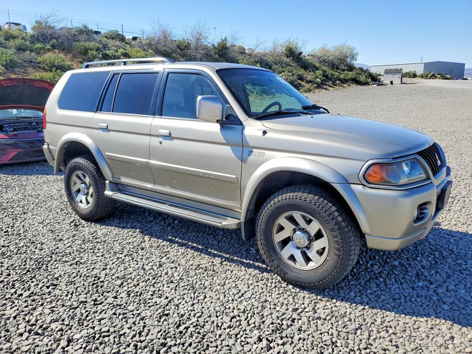 Photo 4 from auction – 2002 MITSUBISHI MONTERO with VIN JA4MT41R92J051095