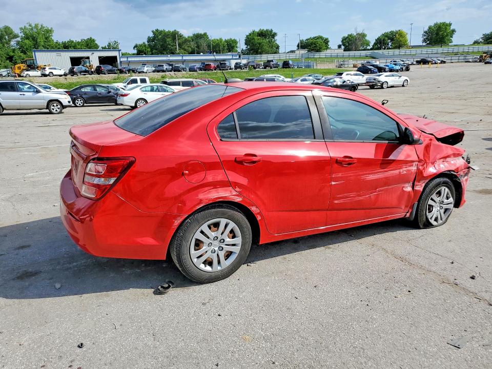Photo 3 from auction – 2017 CHEVROLET SONIC with VIN 1G1JB5SH5H4155039