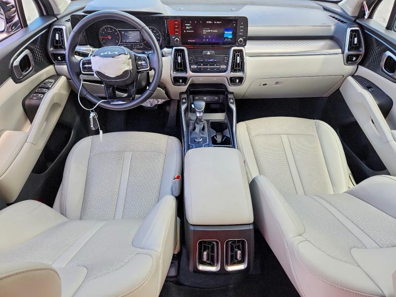 Photo 8 from auction – 2023 KIA SORENTO with VIN 5XYRL4LC2PG222829