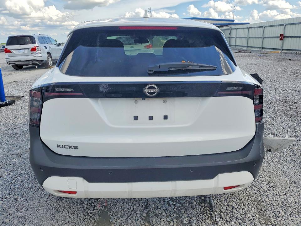 Zdjęcie 6 z aukcji – 2025 NISSAN KICKS z VIN 3N8AP6CA1SL335589