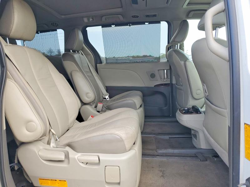 Photo 11 from auction – 2013 TOYOTA SIENNA with VIN 5TDDK3DC7DS050785