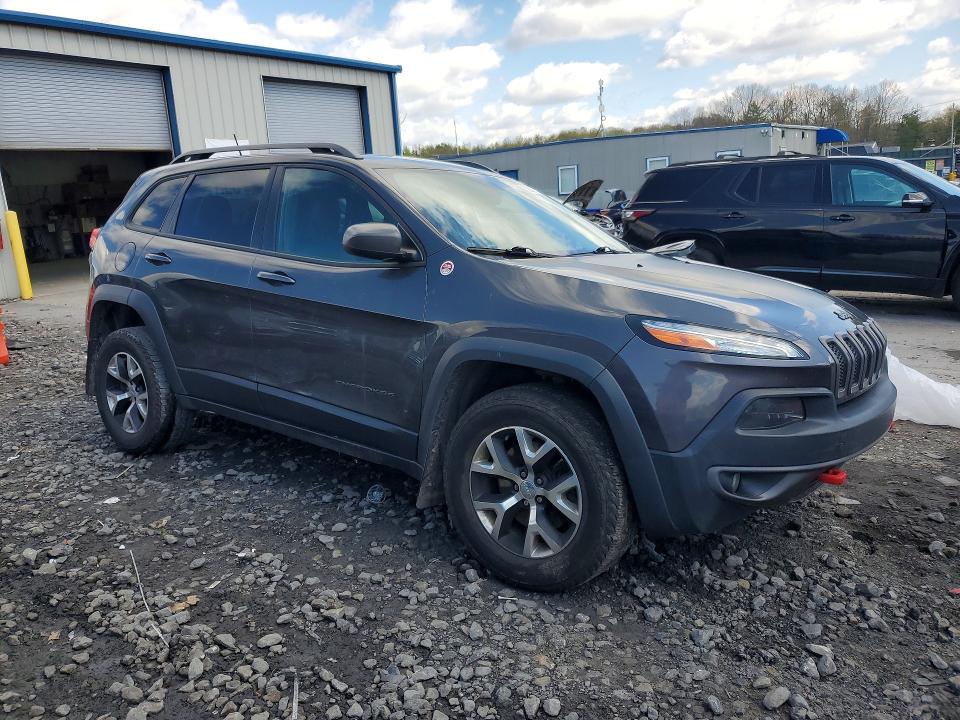 Photo 4 from auction – 2015 JEEP CHEROKEE with VIN 1C4PJMBS8FW501497