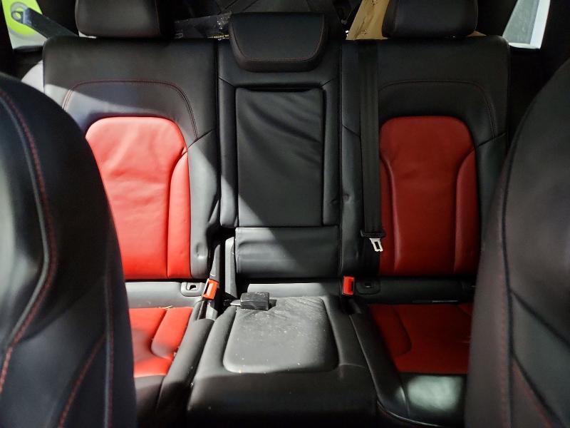 Foto 10 de la subasta – 2015 AUDI SQ5 con VIN WA1VGAFP1FA051788