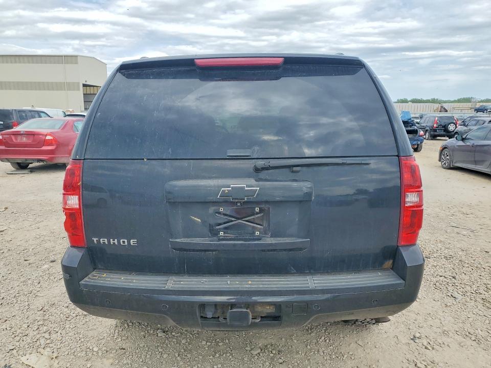 Photo 6 from auction – 2013 CHEVROLET TAHOE with VIN 1GNSKBE01DR151851