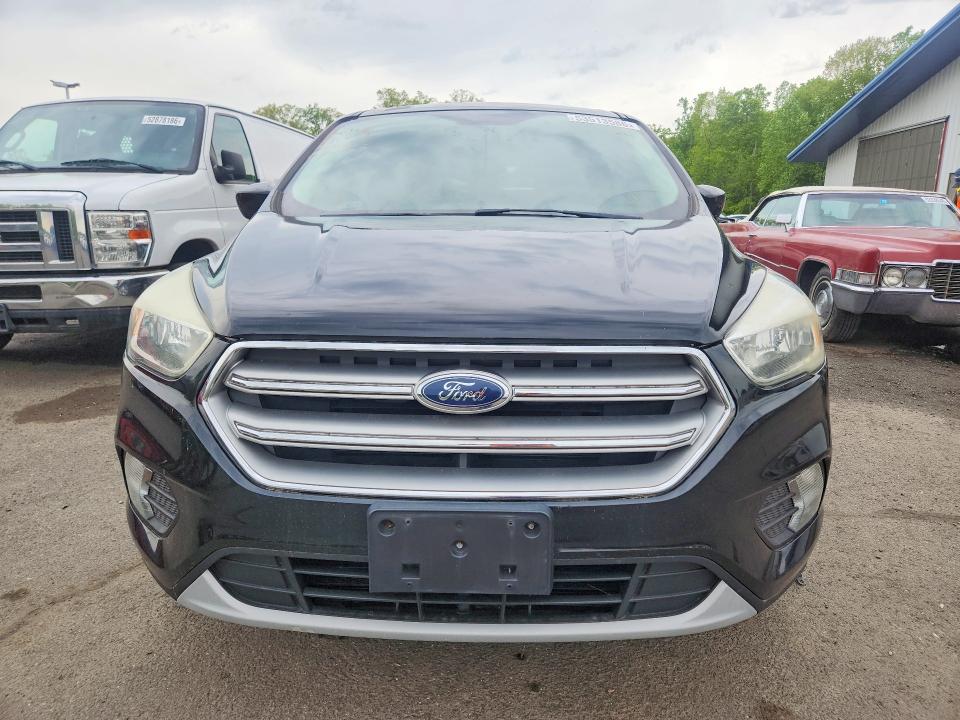 Foto 5 de la subasta – 2017 FORD ESCAPE con VIN 1FMCU9GDXHUC32829