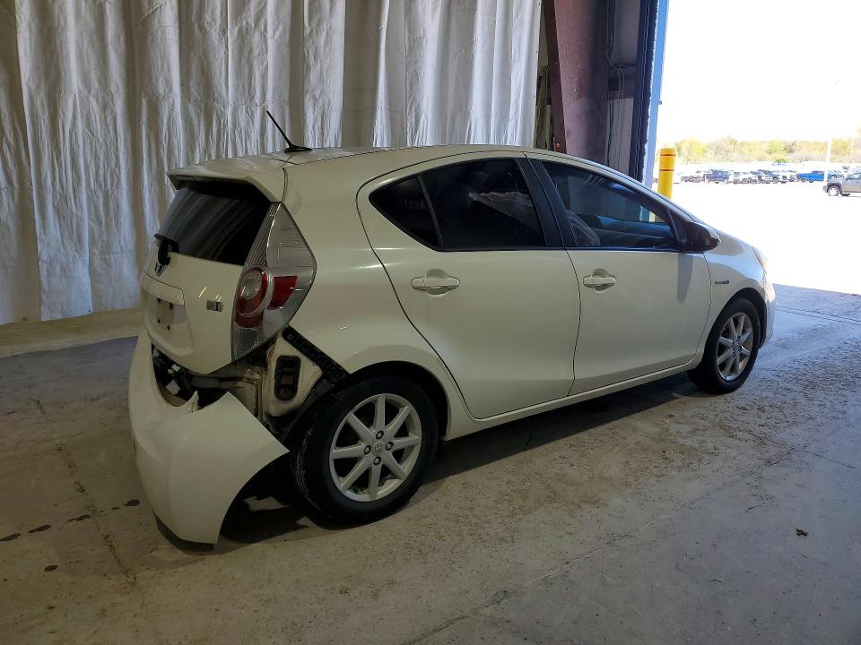 Photo 3 from auction – 2012 TOYOTA PRIUS with VIN JTDKDTB37C1010691