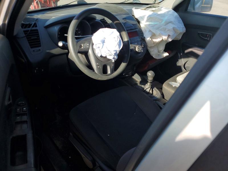 Снимка 8 от търг – 2010 KIA SOUL с VIN KNDJT2A20A7049490