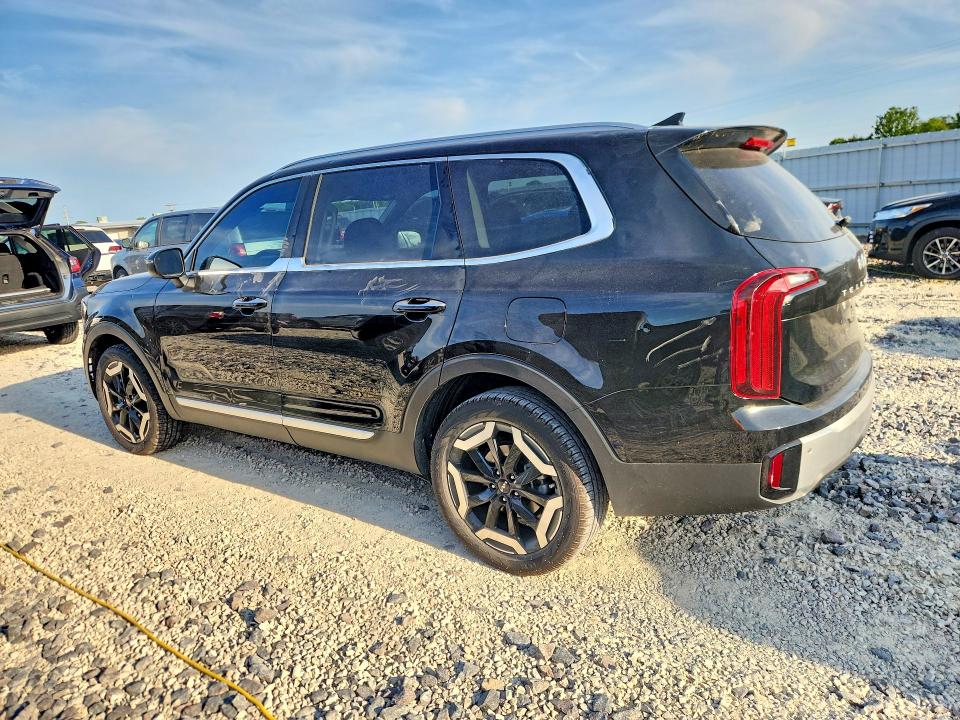 Photo 2 from auction – 2023 KIA TELLURIDE with VIN 5XYP6DGC0PG381308