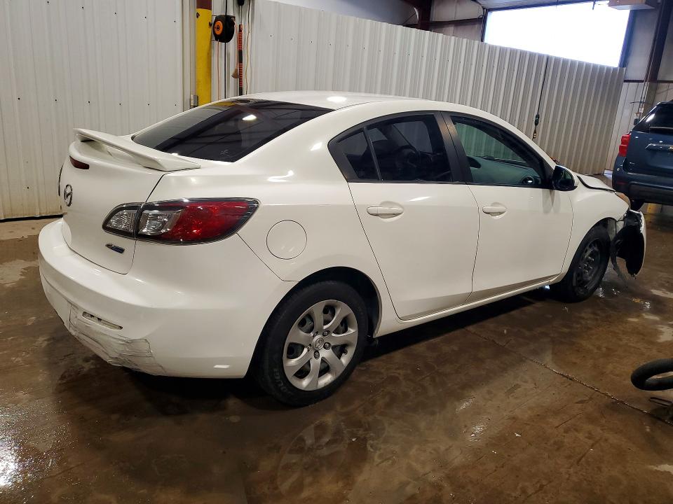 Photo 3 from auction – 2013 MAZDA 3 with VIN JM1BL1UP1D1815899