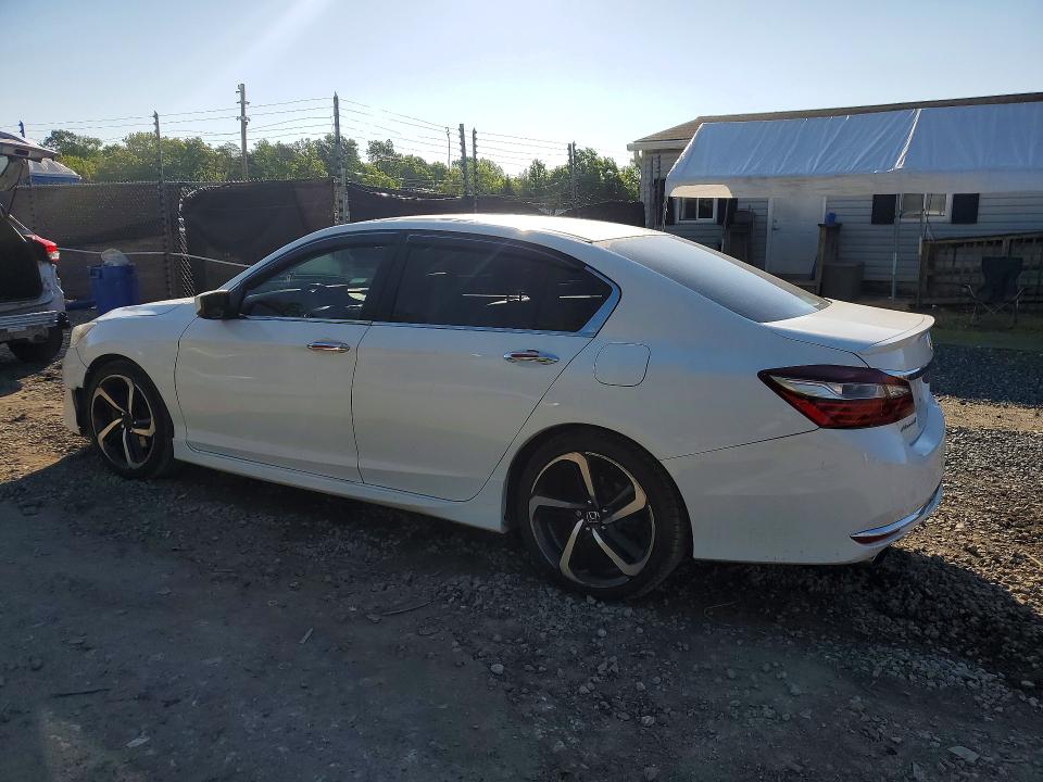 Photo 2 from auction – 2017 HONDA ACCORD with VIN 1HGCR2F16HA302995