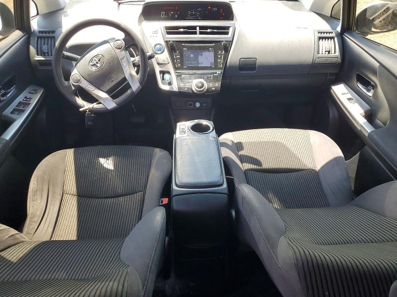 Photo 8 from auction – 2017 TOYOTA PRIUS V with VIN JTDZN3EU1HJ070537