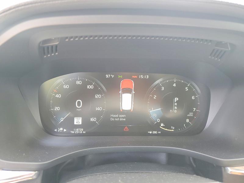 Photo 9 from auction – 2018 VOLVO XC60 with VIN LYVA22RL4JB078616