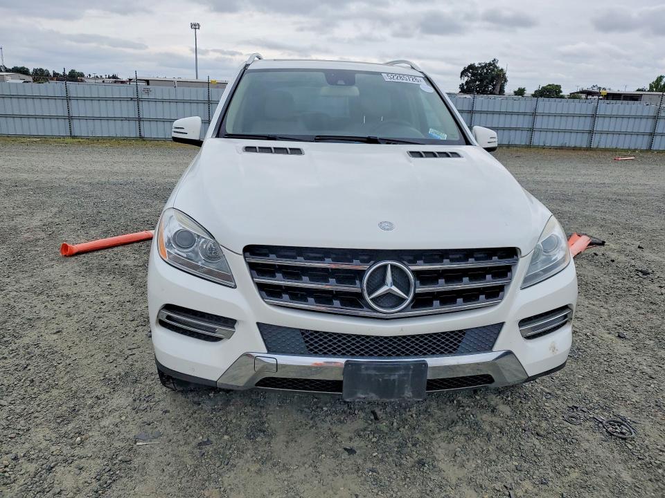Photo 5 from auction – 2015 MERCEDES-BENZ ML with VIN 4JGDA5HB5FA605311