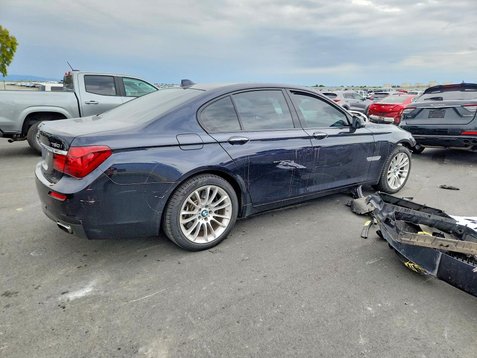 Photo 3 from auction – 2015 BMW 750 with VIN WBAYB6C53FD966137