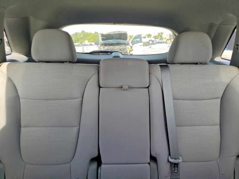 Photo 10 from auction – 2015 KIA SORENTO with VIN 5XYKT3A68FG593890