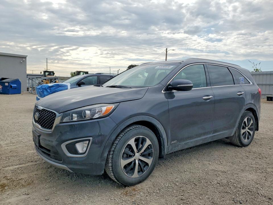 KIA SORENTO 2018 with VIN 5XYPHDA16JG357829 - Photo from auction
