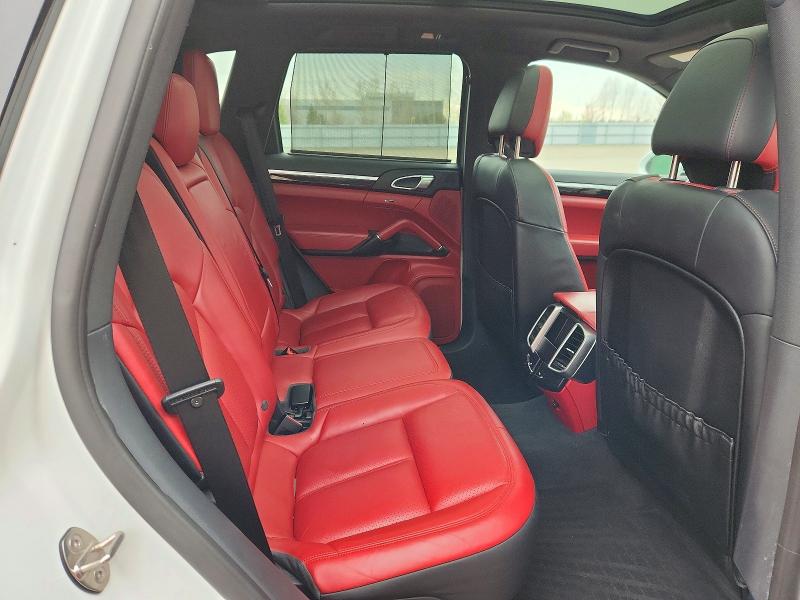 Photo 11 from auction – 2016 PORSCHE CAYENNE with VIN WP1AE2A2XGLA18224