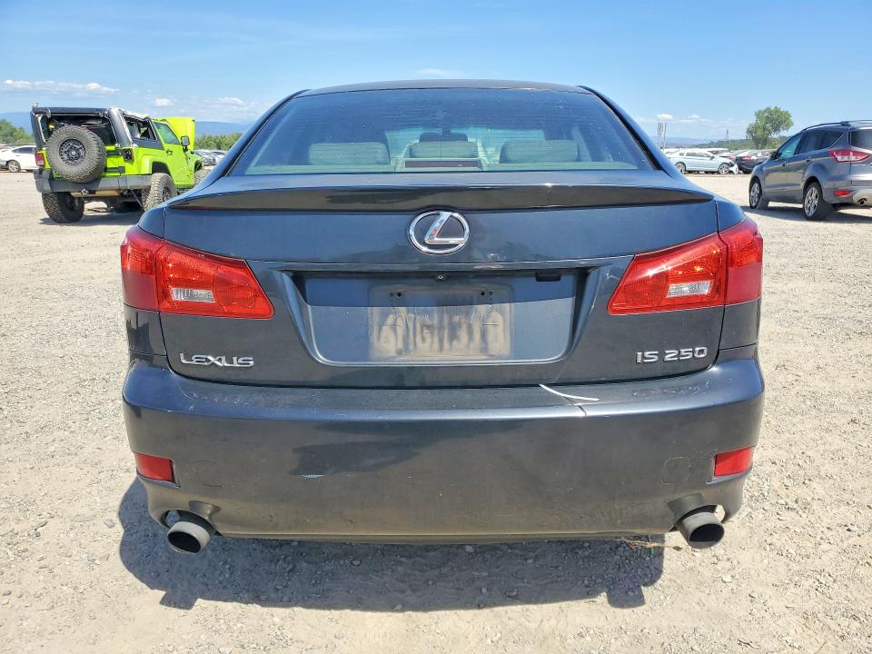 Photo 6 from auction – 2006 LEXUS IS with VIN JTHBK262062021272