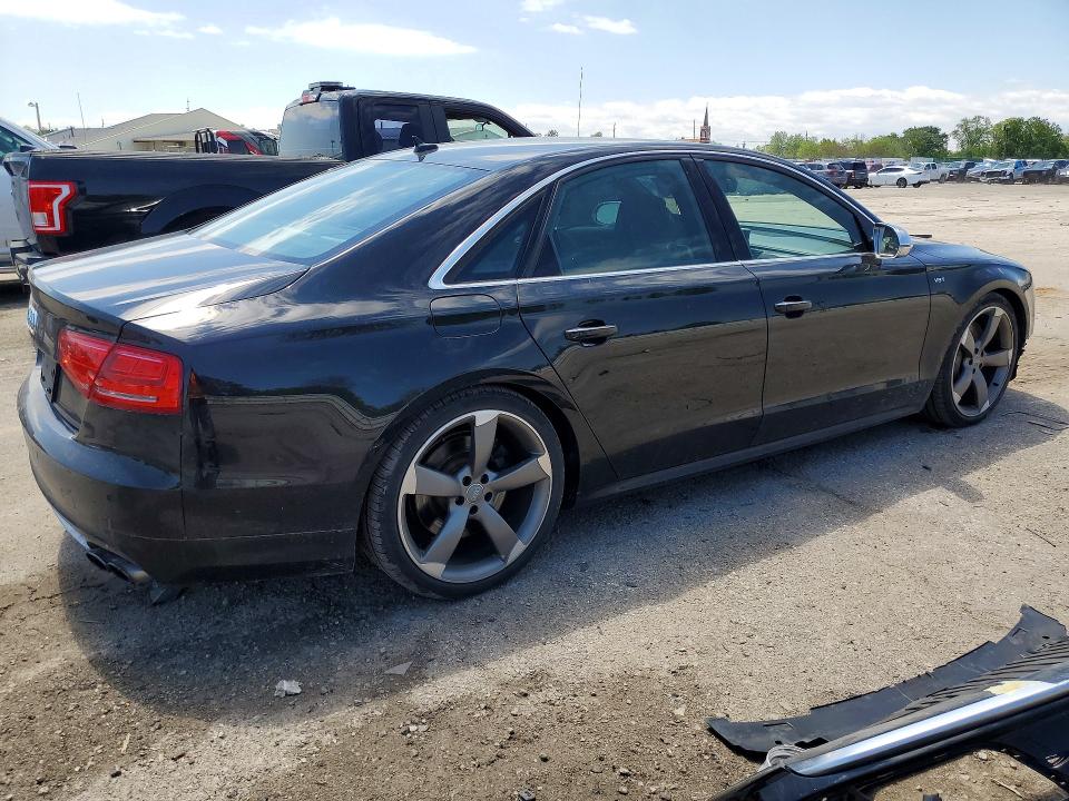 Photo 3 from auction – 2013 AUDI S8 with VIN WAUD2AFD7DN029657