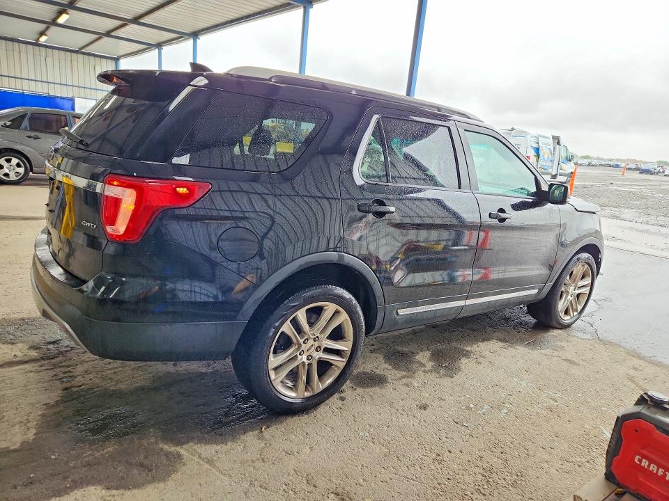 Photo 3 from auction – 2017 FORD EXPLORER with VIN 1FM5K8D80HGB26601
