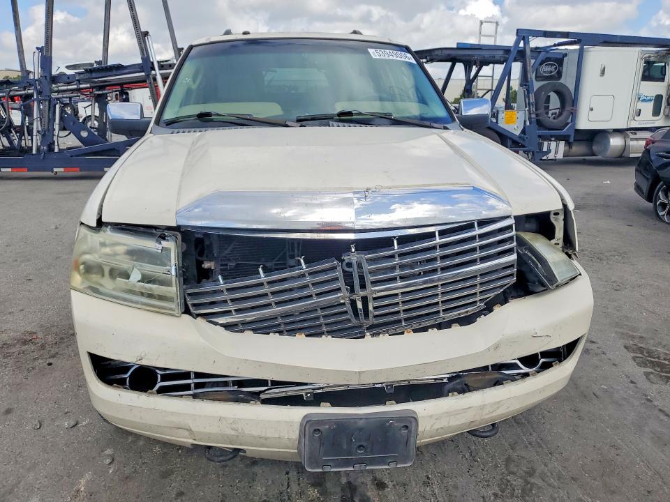 Photo 5 from auction – 2008 LINCOLN NAVIGATOR with VIN 5LMFL27508LJ10225
