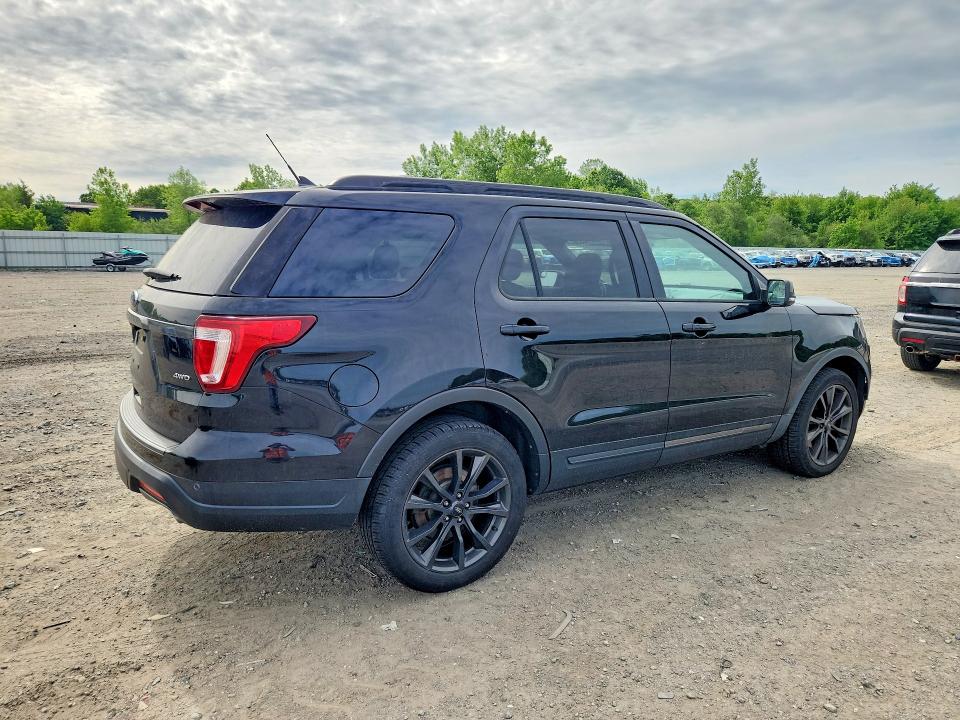Photo 3 from auction – 2018 FORD EXPLORER with VIN 1FM5K8D87JGB75977