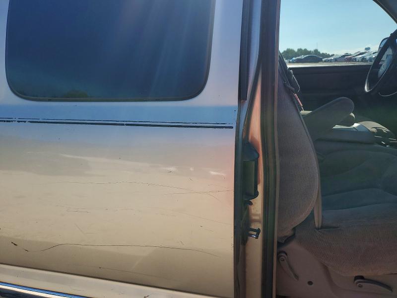 Photo 10 from auction – 1999 GMC NEW SIERRA with VIN 2GTEC19V1X1564465