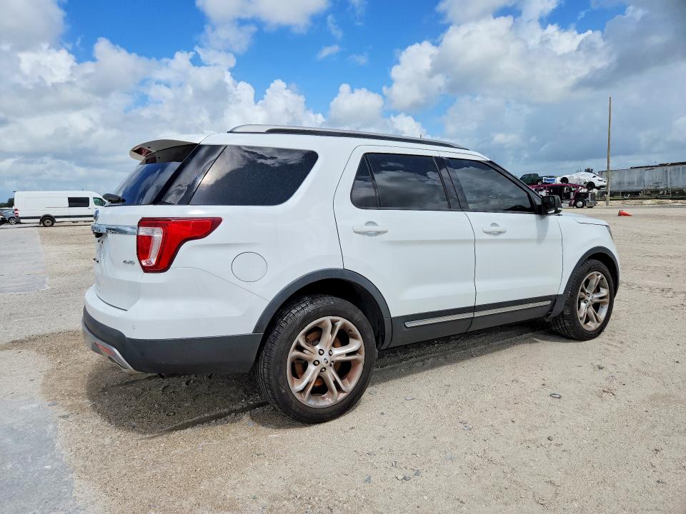Photo 3 from auction – 2016 FORD EXPLORER with VIN 1FM5K8D81GGC52402