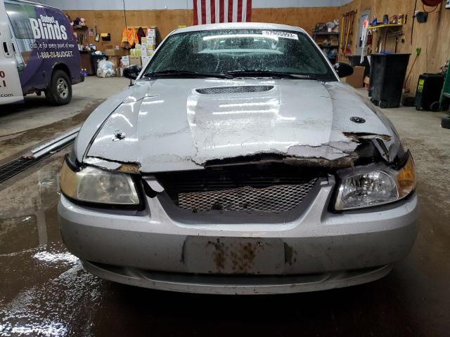 Photo 5 from auction – 2000 FORD MUSTANG with VIN 1FAFP4048YF115993