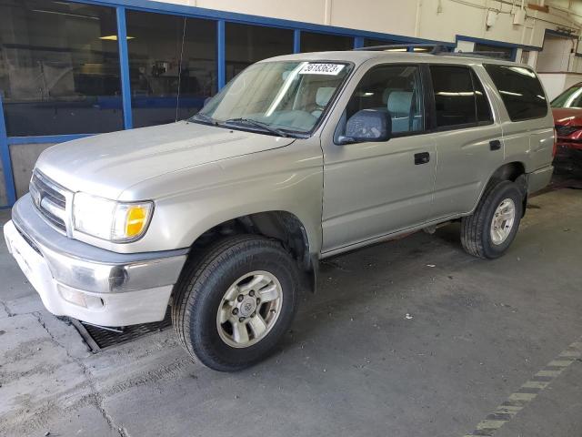 TOYOTA 4RUNNER 2000 with VIN JT3GM84R1Y0065837 - Photo from auction
