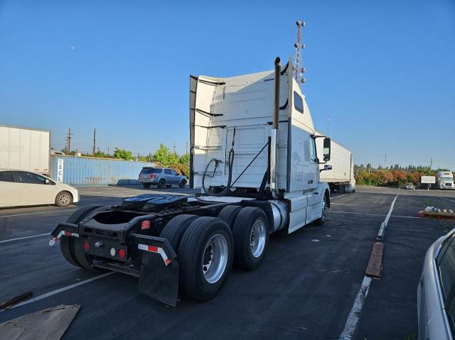 Фото 4 с аукциона – 2012 VOLVO VN VNL с VIN 4V4NC9EJ7CN551122