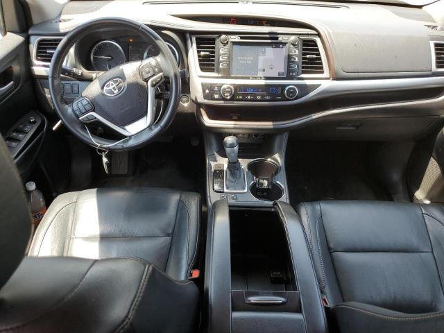 Photo 8 from auction – 2018 TOYOTA HIGHLANDER with VIN 5TDKZRFH4JS537016