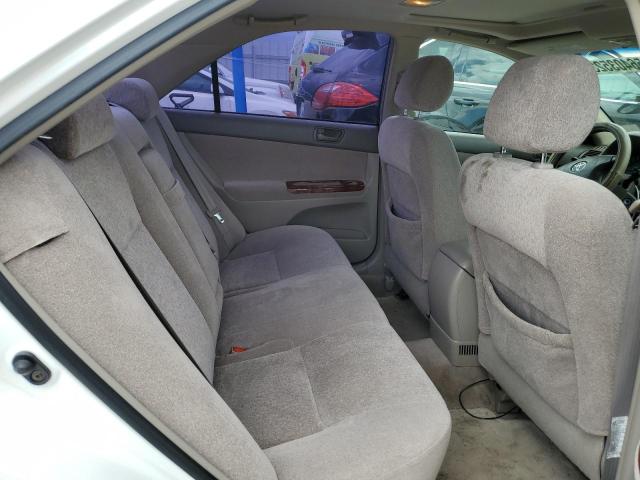 Photo 10 from auction – 2004 TOYOTA CAMRY LE with VIN JTDBE32K140281533