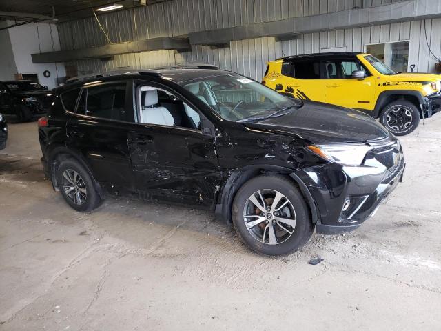 Photo 4 from auction – 2017 TOYOTA RAV4 XLE with VIN 2T3WFREV5HW401553