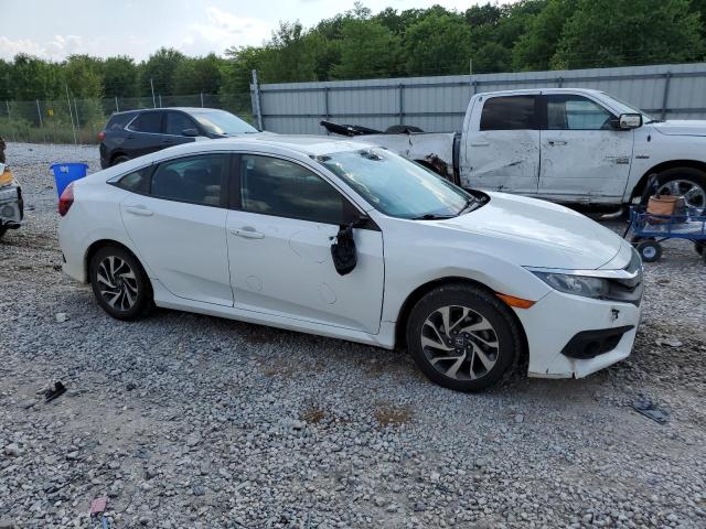 Photo 4 from auction – 2018 HONDA CIVIC EX with VIN 19XFC2F86JE004217