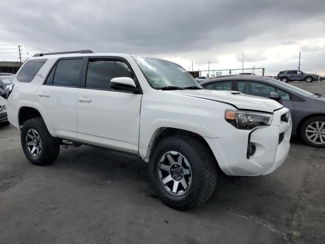 Photo 4 from auction – 2019 TOYOTA 4RUNNER SR with VIN JTEBU5JR1K5679978