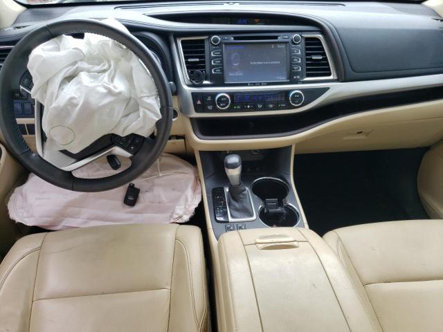 Photo 8 from auction – 2016 TOYOTA HIGHLANDER with VIN 5TDJKRFH6GS233873