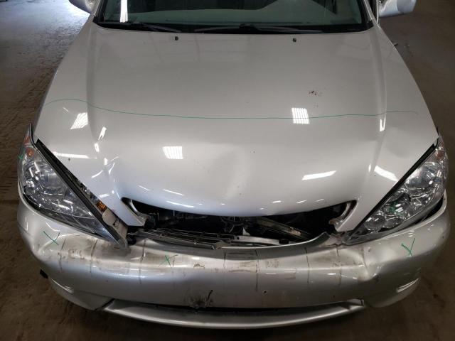 Photo 11 from auction – 2005 TOYOTA CAMRY LE with VIN 4T1BE32K95U016090