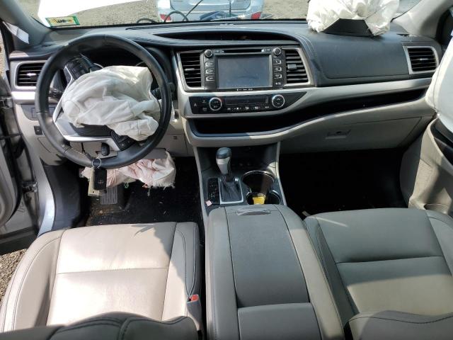 Photo 8 from auction – 2016 TOYOTA HIGHLANDER with VIN 5TDJKRFH1GS502801