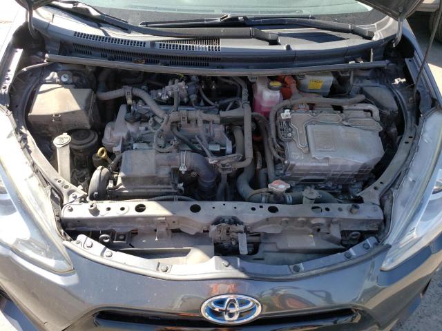 Photo 11 from auction – 2015 TOYOTA PRIUS C with VIN JTDKDTB37F1107314
