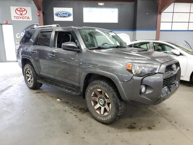 Photo 4 from auction – 2018 TOYOTA 4RUNNER SR with VIN JTEBU5JR8J5527369