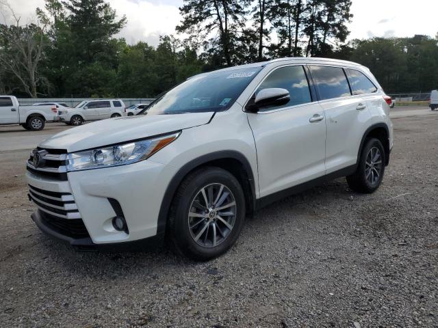 TOYOTA HIGHLANDER 2019 with VIN 5TDKZRFH5KS574416 - Photo from auction