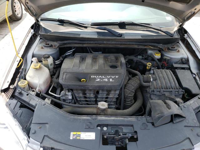 Photo 11 from auction – 2014 CHRYSLER 200 LX with VIN 1C3CCBAB8EN122183