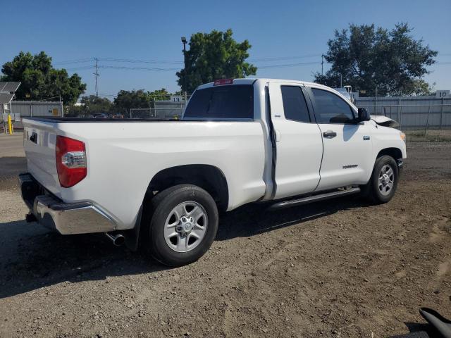 Photo 3 from auction – 2017 TOYOTA TUNDRA DOU with VIN 5TFRY5F12HX218683