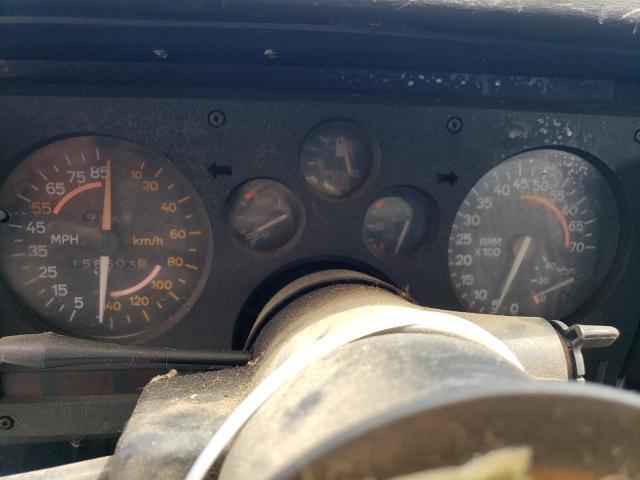 Photo 9 from auction – 1982 CHEVROLET CAMARO with VIN 1G1AP87H6CL196810