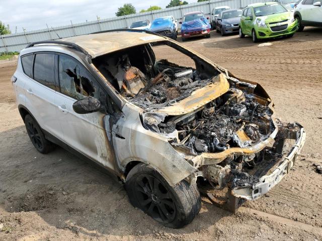 Photo 4 from auction – 2018 FORD ESCAPE SE with VIN 1FMCU9GD5JUC87453