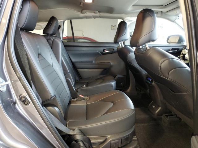 Photo 11 from auction – 2022 TOYOTA HIGHLANDER with VIN 5TDGBRCH7NS556437