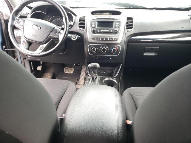 Photo 8 from auction – 2015 KIA SORENTO LX with VIN 5XYKTDA79FG562601