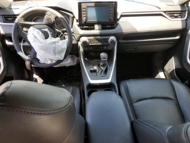 Photo 8 from auction – 2019 TOYOTA RAV4 XLE with VIN JTMW1RFV6KD026063